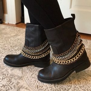 Steve Madden Chain Boots